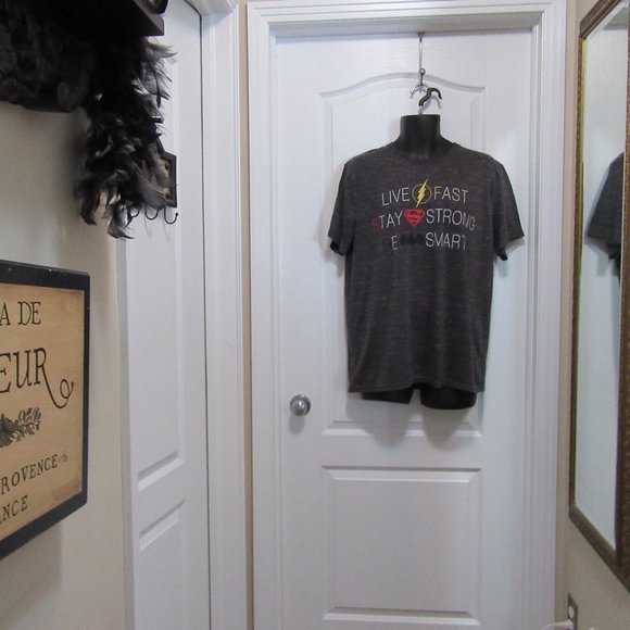 Mens Large Tshirt--only item mentioned 5 for $20.00 - Picture 5 of 6